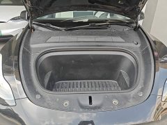 Tesla Model Y Rear-Wheel Drive - ფოტო 20