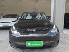 Tesla Model Y Rear-Wheel Drive - ფოტო 3