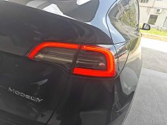 Tesla Model Y Rear-Wheel Drive - ფოტო 8