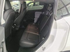 Tesla Model Y Rear-Wheel Drive - ფოტო 17