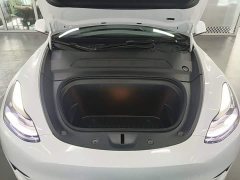 Tesla Model Y Rear-Wheel Drive - ფოტო 20