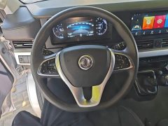 Yufeng Royal Wind V9 2.0T Manual FWD Multifunctional Mid-axle High-roof 7/8/9 Seater - ფოტო 11