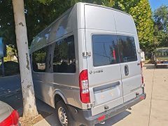Yufeng Royal Wind V9 2.0T Manual FWD Multifunctional Mid-axle High-roof 7/8/9 Seater - ფოტო 5