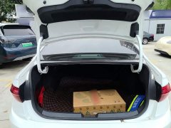 Volkswagen Sagitar 280TSI DSG Flying Edition - ფოტო 19