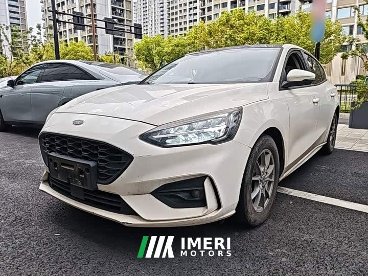 Ford Focus Hatchback EcoBoost 180 Automatic Trend