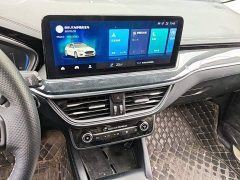 Ford Focus Hatchback EcoBoost 180 Automatic Trend - ფოტო 13