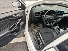 Ford Focus Hatchback EcoBoost 180 Automatic Trend - ფოტო 16