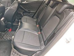Ford Focus Hatchback EcoBoost 180 Automatic Trend - ფოტო 17