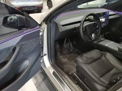 Tesla Model Y L Long Range All-Wheel Drive - ფოტო 16
