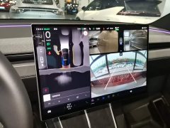Tesla Model Y L Long Range All-Wheel Drive - ფოტო 9