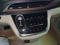 Buick GL8 Land Executive Cabin 652T Luxury - ფოტო 10