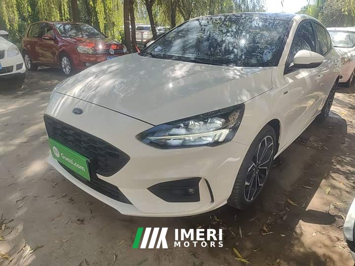 Ford Focus Sedan EcoBoost 180 Automatic ST Line - ავტომობილი ჩინეთიდან