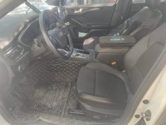 Ford Focus Sedan EcoBoost 180 Automatic ST Line - ფოტო 11