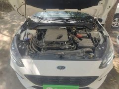Ford Focus Sedan EcoBoost 180 Automatic ST Line - ფოტო 16