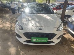 Ford Focus Sedan EcoBoost 180 Automatic ST Line - ფოტო 3