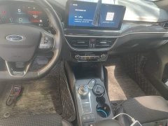 Ford Focus Sedan EcoBoost 180 Automatic ST Line - ფოტო 6
