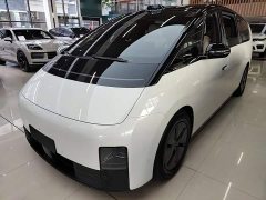 Li Auto Li Xiang MEGA 2024 Ultra - ფოტო 1