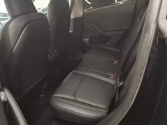 Tesla Model Y 2022 Facelift Rear-Wheel Drive - ფოტო 17