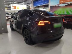 Tesla Model Y Rear-Wheel Drive - ფოტო 5