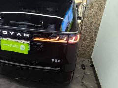 Voyah Lantu Dreamchaser PHEV AWD Excellence Kunpeng Edition - ფოტო 8