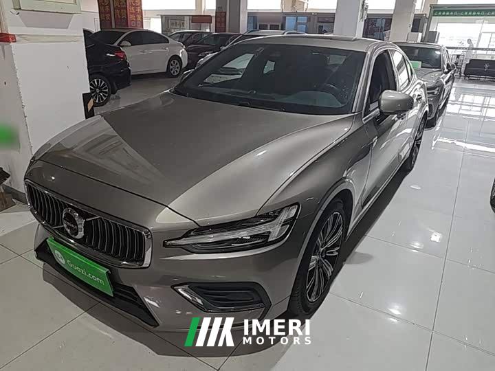 Volvo S60 T4 Smart Luxury Edition