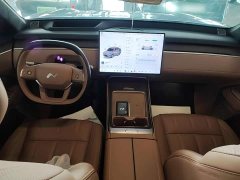 Nio Lerado L90 Ultra Six-Seater - ფოტო 10