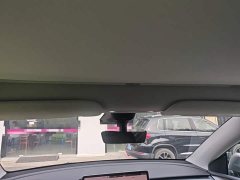 Tesla Model Y Rear-Wheel Drive - ფოტო 18