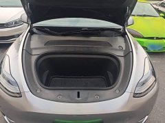 Tesla Model Y Rear-Wheel Drive - ფოტო 20
