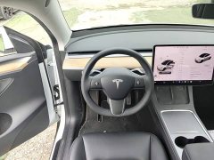 Tesla Model Y Rear-Wheel Drive - ფოტო 11