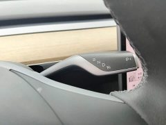 Tesla Model Y Rear-Wheel Drive - ფოტო 14