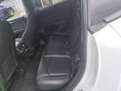 Tesla Model Y Rear-Wheel Drive - ფოტო 17
