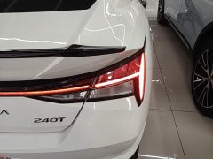 Hyundai Elantra 240TGDi DCT LUX Luxury Edition - ფოტო 8