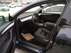 Tesla Model Y 2024 Rear-Wheel Drive - ფოტო 12
