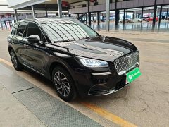 Lincoln Explorer 2.0T Two-Wheel Drive Premium - ფოტო 4