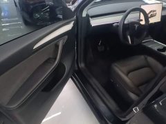 Tesla Model Y Rear-Wheel Drive - ფოტო 16