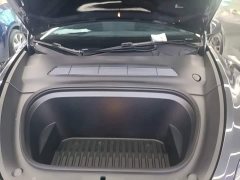 Tesla Model Y Rear-Wheel Drive - ფოტო 20