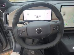 Volvo XC70 Plug-in Hybrid 2026 Two-Wheel Drive Long Range Core - ფოტო 11