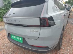 Volvo XC70 Plug-in Hybrid 2026 Two-Wheel Drive Long Range Core - ფოტო 8
