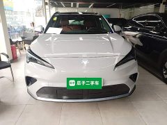 BAIC ARCFOX Alpha T5 2026 Extended Range 1215 Yuan Jing Zhi Xing Version - ფოტო 3