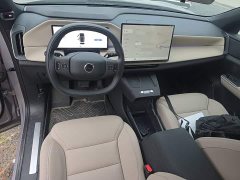 Volvo XC70 Plug-in Hybrid 2026 Two-Wheel Drive Long Range Core - ფოტო 10