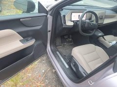 Volvo XC70 Plug-in Hybrid 2026 Two-Wheel Drive Long Range Core - ფოტო 16