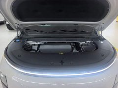 Li Auto L6 2024 Pro - ფოტო 20
