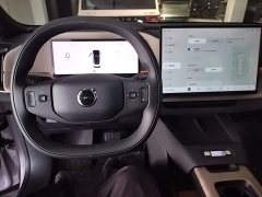 Volvo XC70 Plug-in Hybrid 2026 Two-Wheel Drive Long Range Core - ფოტო 10