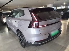 Volvo XC70 Plug-in Hybrid 2026 Two-Wheel Drive Long Range Core - ფოტო 5