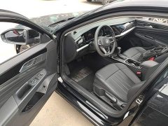 Volkswagen Passat 280TSI Business Edition - ფოტო 16