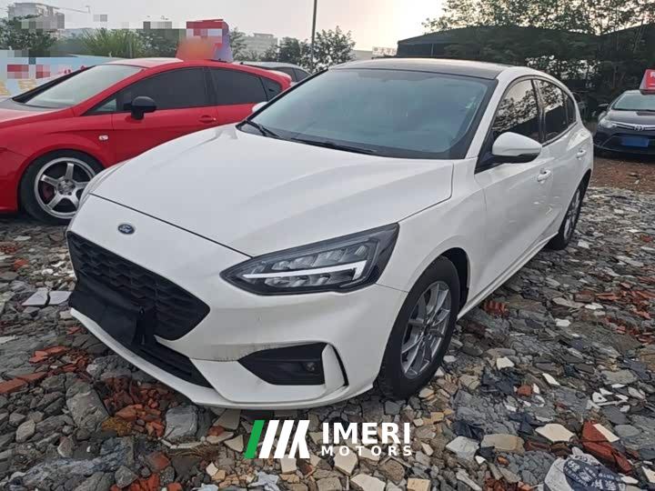 Ford Focus Hatchback EcoBoost 180 Automatic Trend
