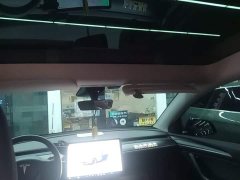 Tesla Model Y Rear-Wheel Drive - ფოტო 17