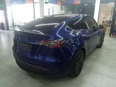 Tesla Model Y Rear-Wheel Drive - ფოტო 7