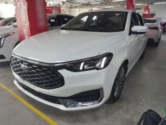 Ford Forrest 1.5L Automatic Glory Edition - ფოტო 2