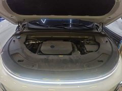 Li Auto L7 2023 Pro - ფოტო 16